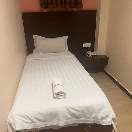 Lintas Plaza Hotel Kota Kinabalu Buitenkant foto